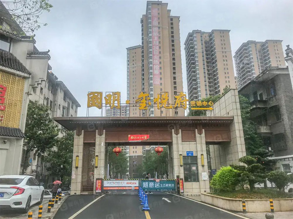 国明玺悦府6#栋：32层住宅，8000元/㎡的品质之选